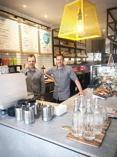 39535825_1890751591018252_7501118648266784768_n