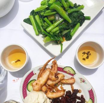 45043834_322275875021629_3942180932869423104_n