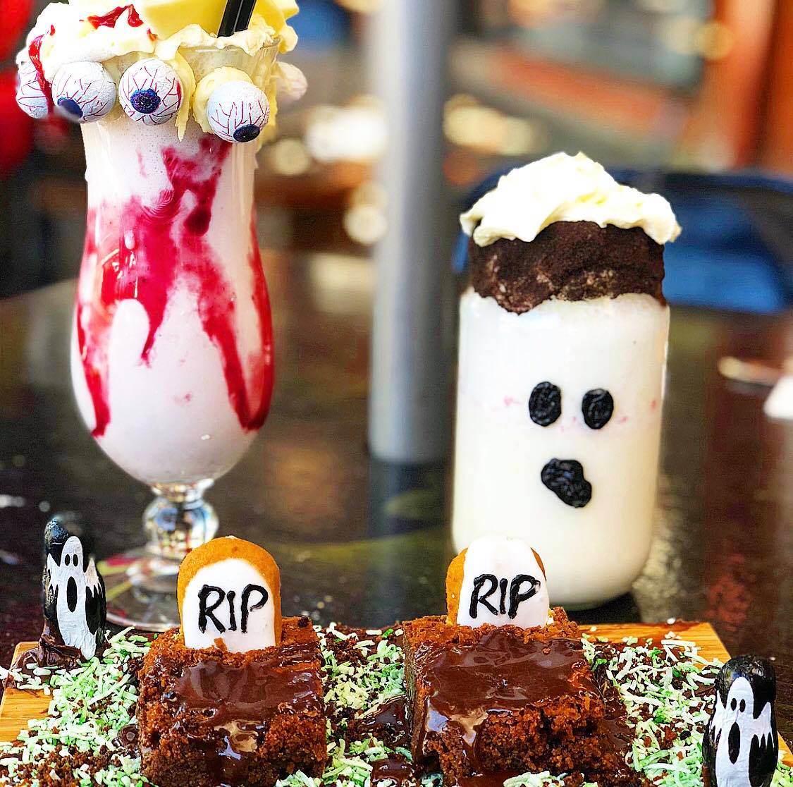 45106107_184296832499079_3908627901028761600_n (1)