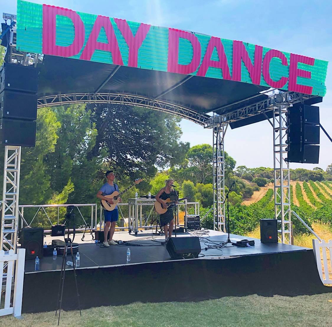 54436612_2162625537162430_8741099423431393280_n