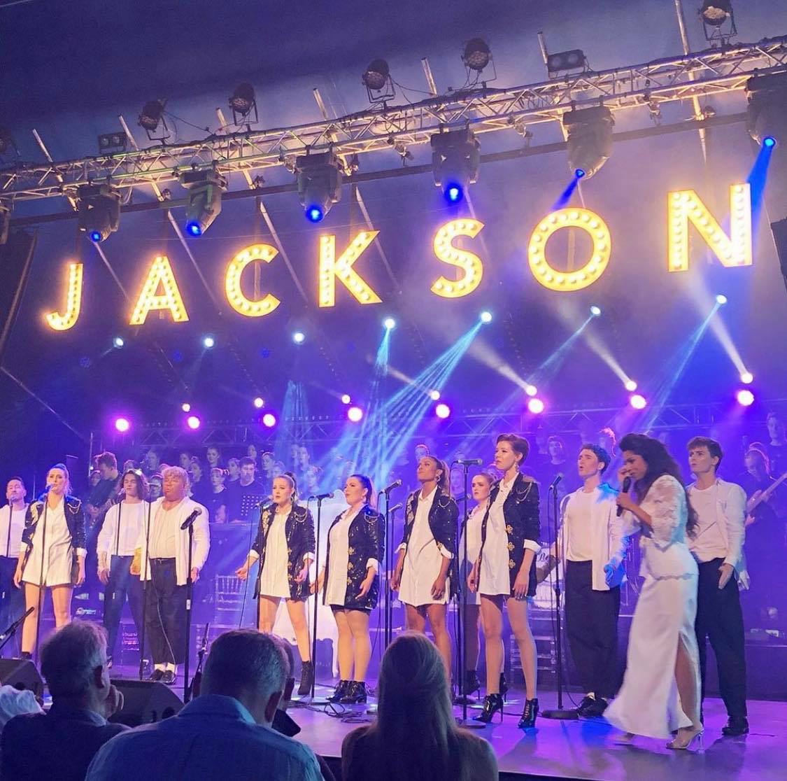 56158188_296408494360959_8893065764479696896_n